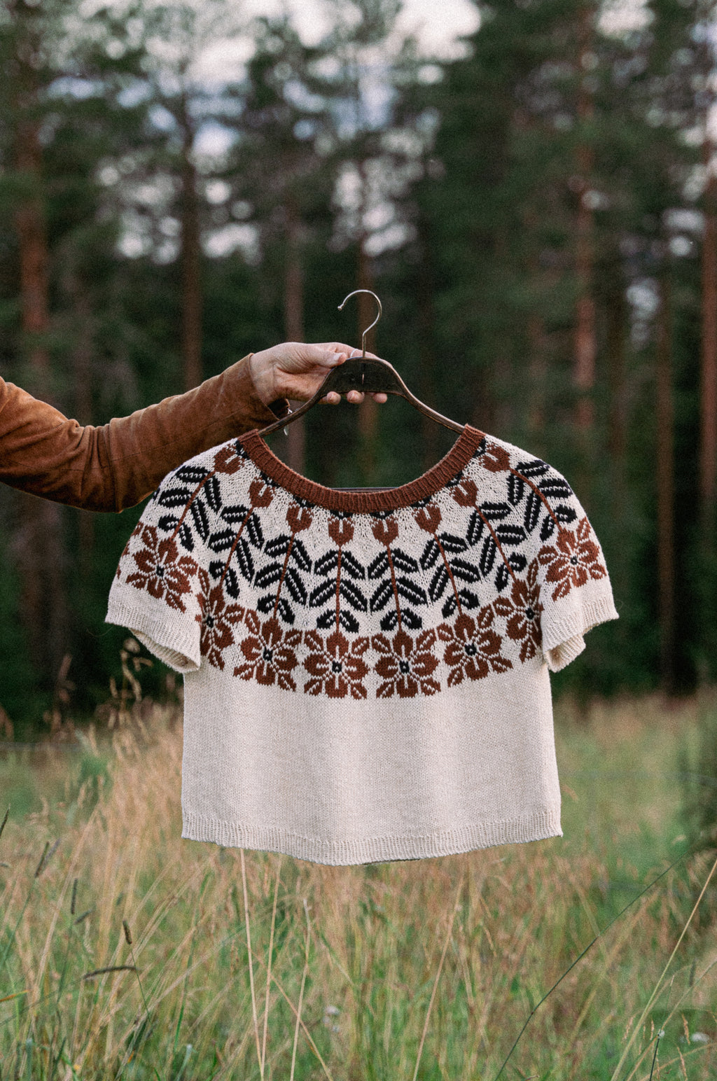 Bloom Lane Tee – knitting pattern (PDF)